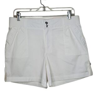 Rafaella Women's Higher Rise, Straight Hip White Shorts Size 6 Elastic Waist